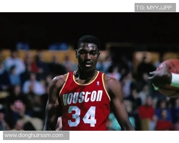 姚明与萨拉赫:跨越篮球与足球的传奇对话与友谊 姚明与萨拉赫:跨越篮球与足球的传奇对话与友谊