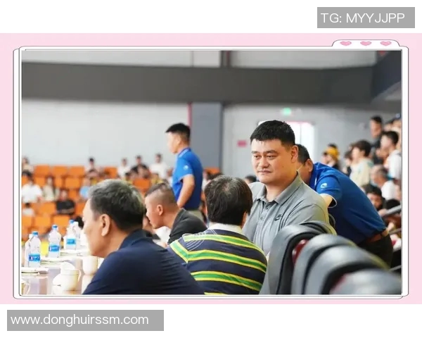 姚明亲临江西篮球发展基地助力青少年体育事业蓬勃发展 姚明亲临江西篮球发展基地助力青少年体育事业蓬勃发展