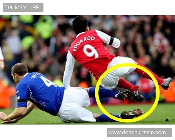 足球明星亲自打电话视频揭秘幕后故事与训练生活的真实瞬间